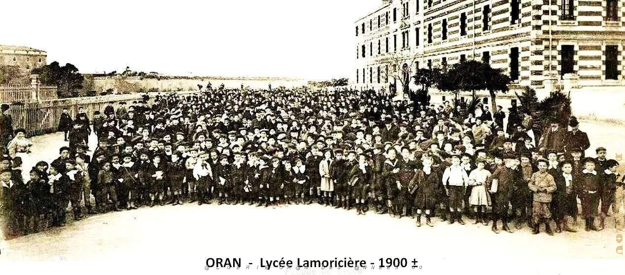 3057- Oran - Lycee Lamoriciere2 - Garcons et Filles - 1900.jpg